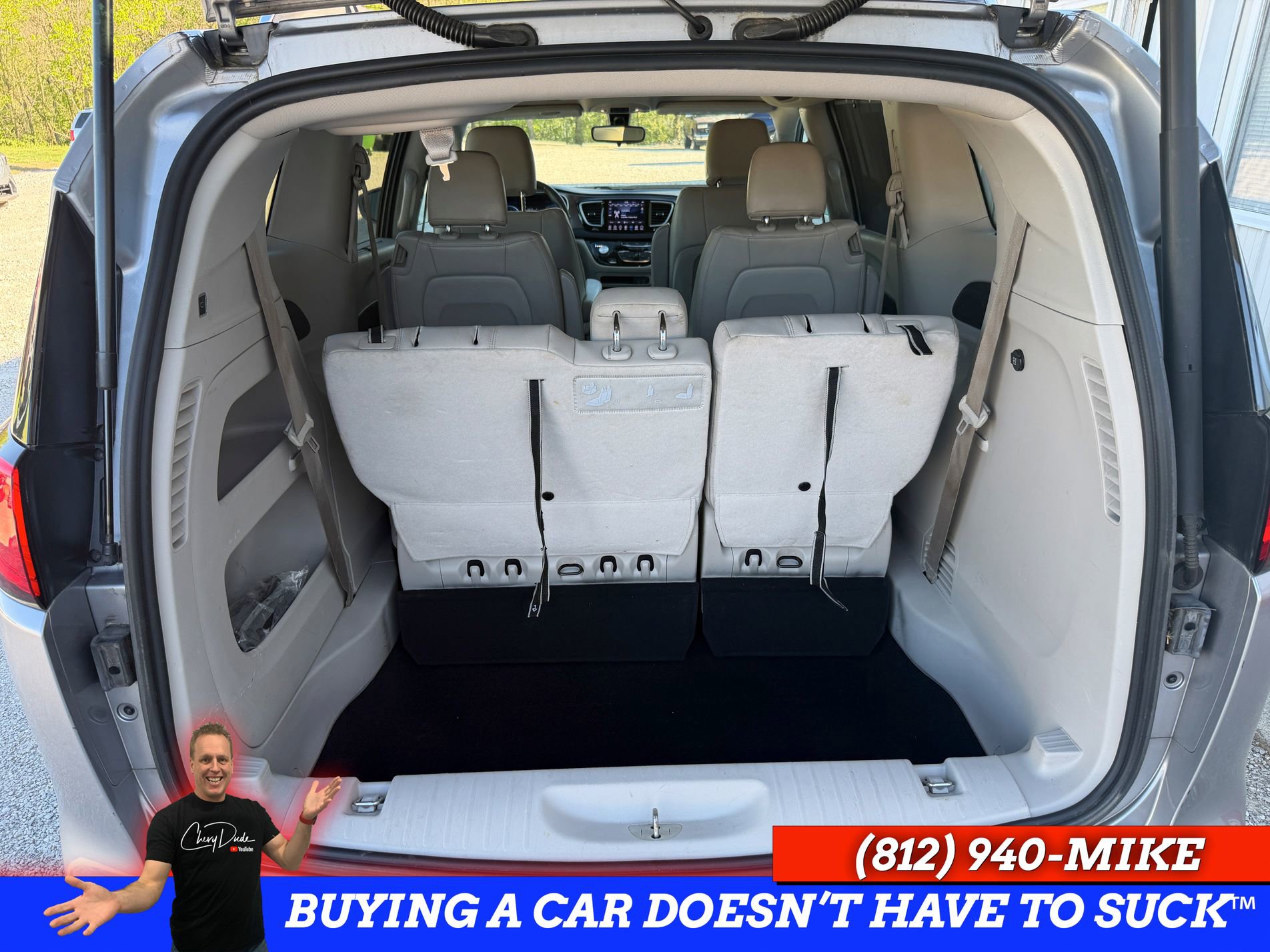 Used 2018 Chrysler Pacifica Touring-L w/ Tire & Wheel Group image 30