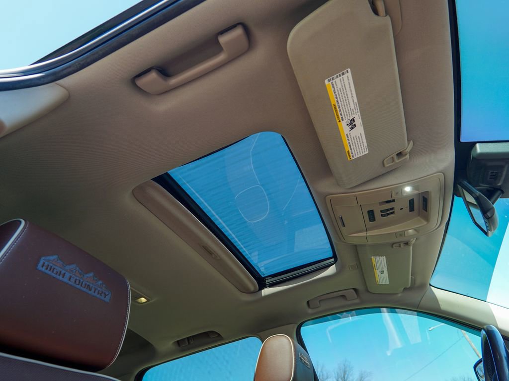 Used 2017 Chevrolet Silverado 1500 High Country image 31