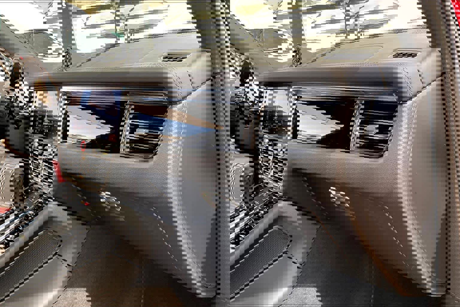 Used 2025 Porsche Macan S image 19