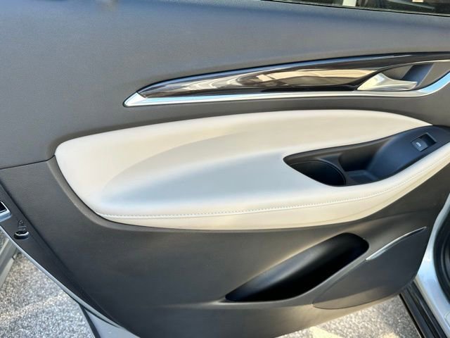 Used 2019 Buick Enclave Essence image 30