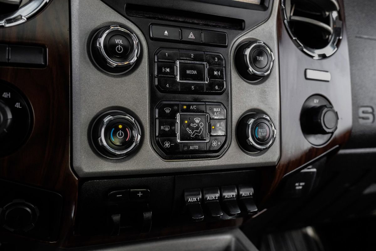 Used 2015 Ford F450 Lariat w/ Lariat Ultimate Package AWD/4WD image 21