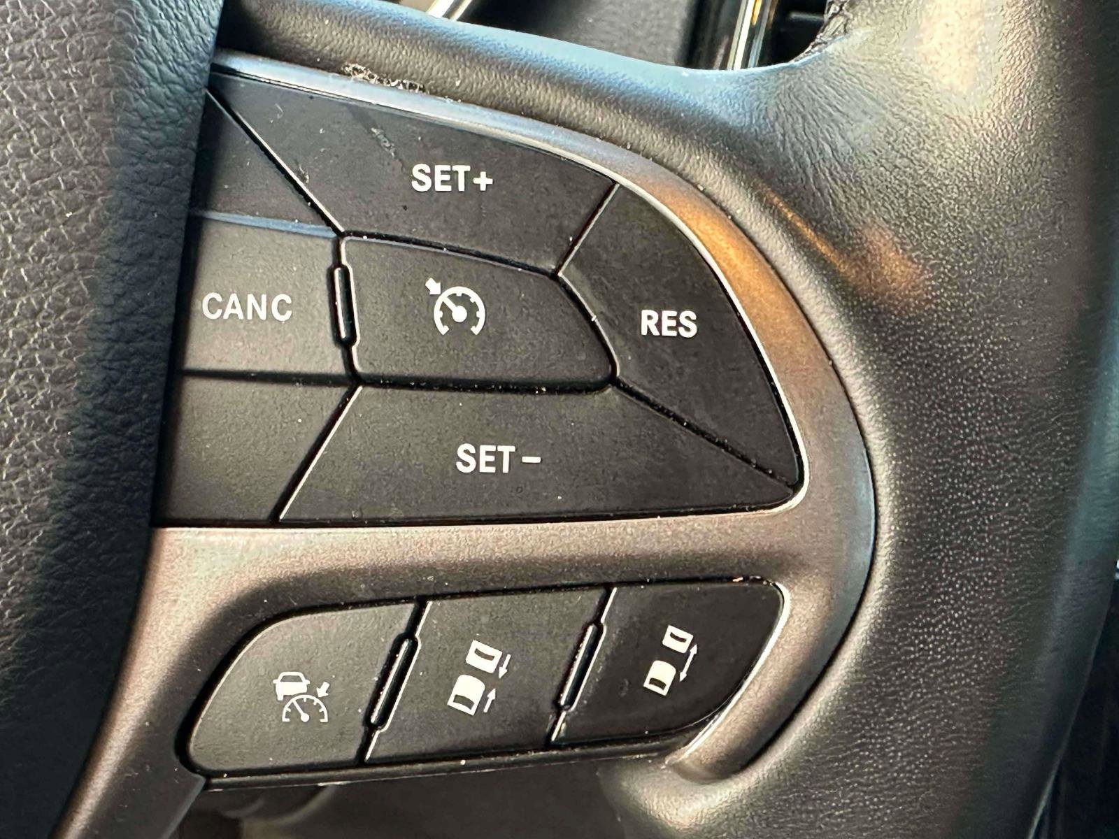 Used 2021 Jeep Grand Cherokee Limited w/ Quick Order Package 2GK 80th image 19