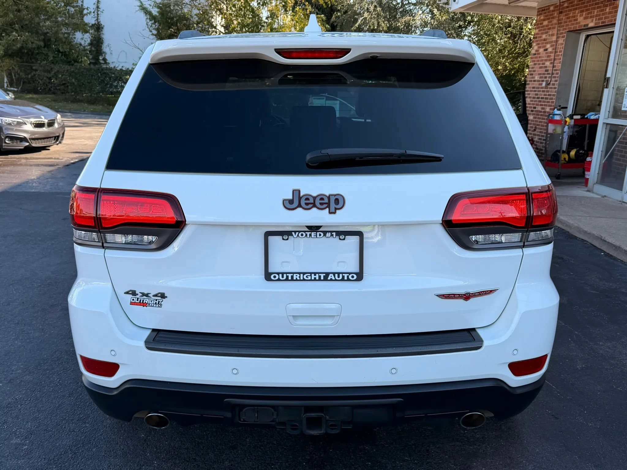 Used 2018 Jeep Grand Cherokee Trailhawk AWD/4WD image 3