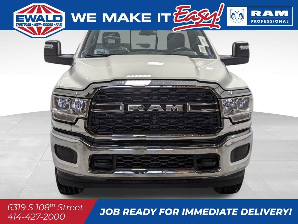 New 2024 RAM 2500 Tradesman w/ Chrome Appearance Group AWD/4WD image 15