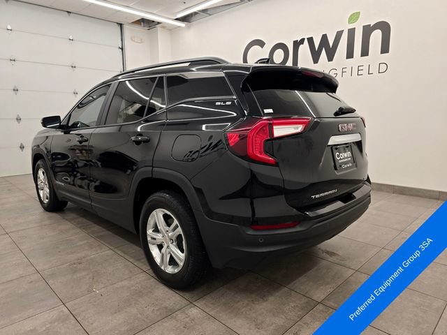 Used 2022 GMC Terrain SLE w/ Driver Convenience Package AWD/4WD image 3