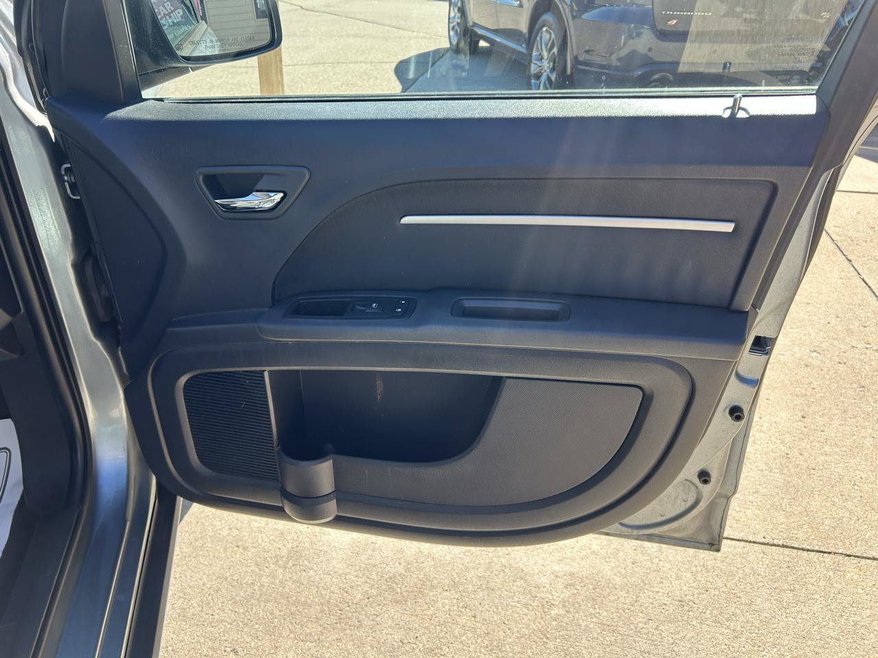 Used 2010 Dodge Journey SXT FWD image 16