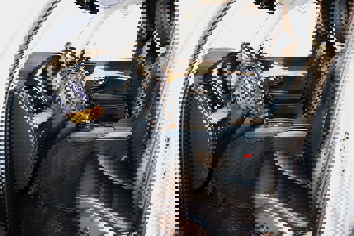 Used 2022 Volvo XC90 T6 Momentum w/ Advanced Package image 30