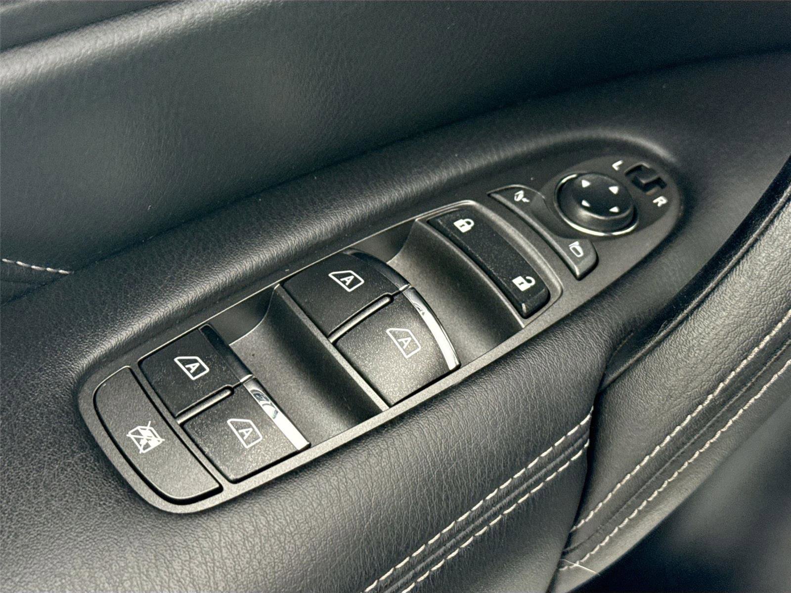 Used 2019 INFINITI QX80 Luxe image 30