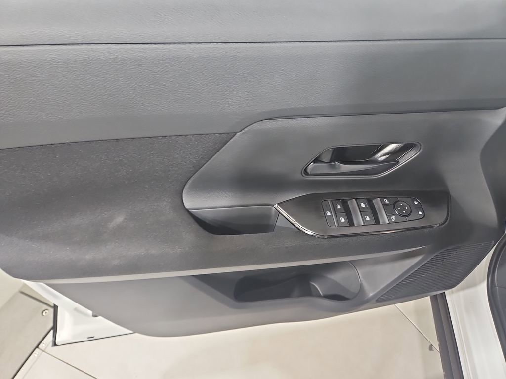 New 2026 Nissan Kicks S image 10