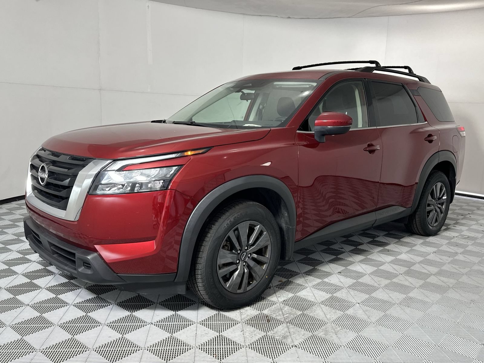 Certified 2024 Nissan Pathfinder SV FWD image 4