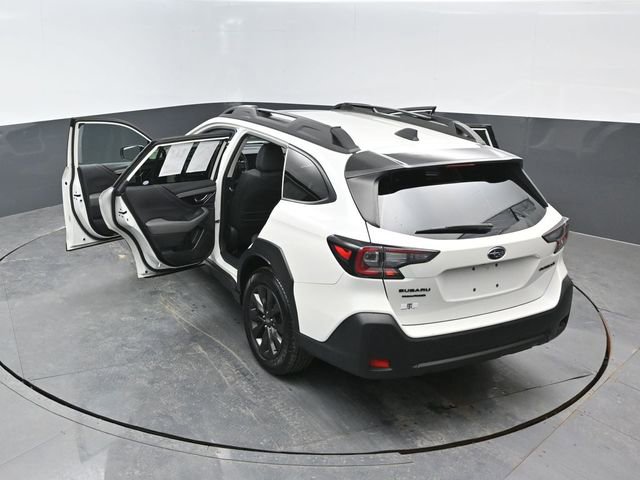 Used 2025 Subaru Outback Onyx Edition AWD/4WD image 23