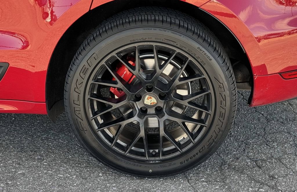 Used 2020 Porsche Macan GTS AWD/4WD image 12