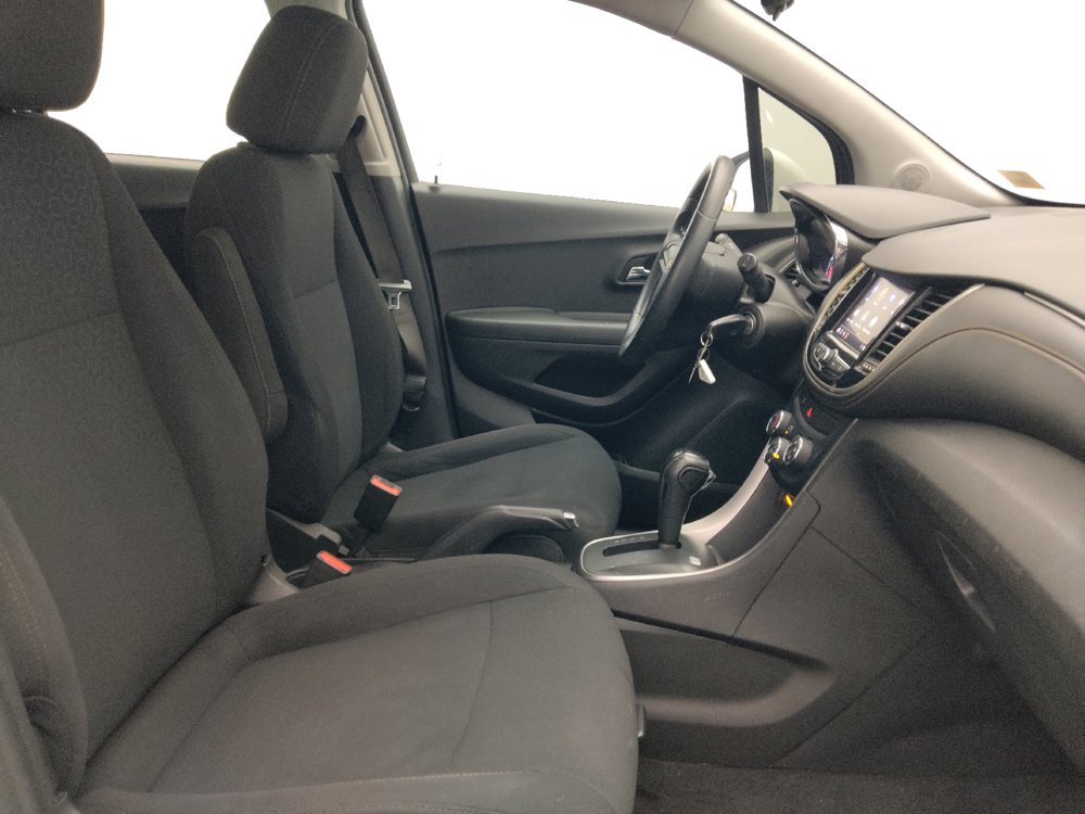 Used 2020 Chevrolet Trax LS FWD image 21