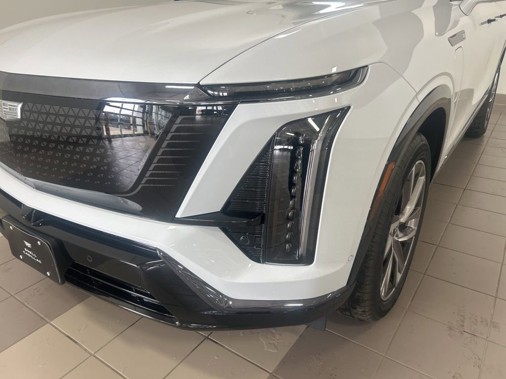 Used 2026 Cadillac Vistiq Sport w/ LPO, Floor Liner Package image 10