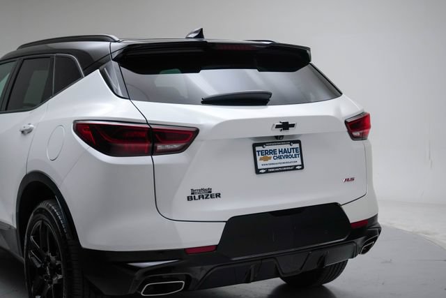 Used 2023 Chevrolet Blazer RS w/ Enhanced Convenience Package FWD image 5