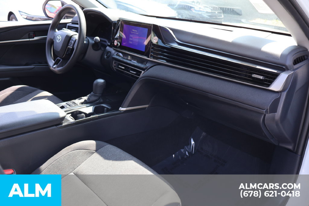 Used 2025 Toyota Camry LE FWD image 24