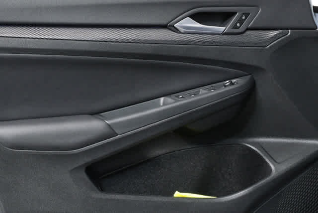 New 2026 Volkswagen GTI SE FWD image 6