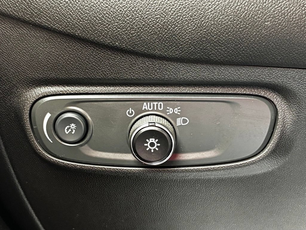 Used 2024 Chevrolet Equinox LS AWD/4WD image 10
