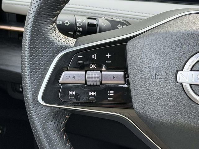 Used 2023 Nissan Ariya AWD image 22