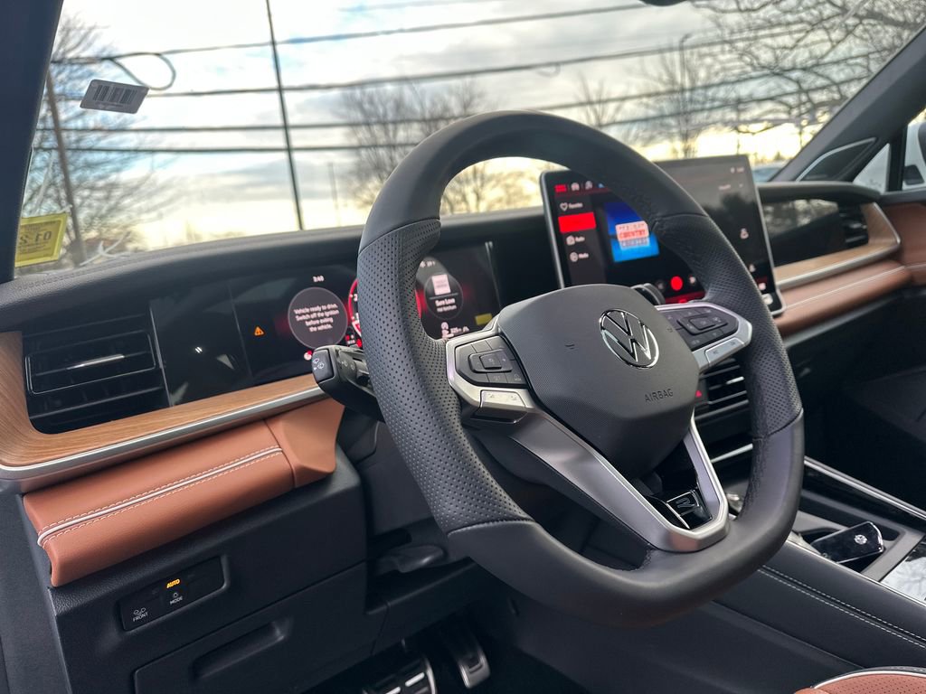 New 2026 Volkswagen Tiguan SEL R-Line image 6