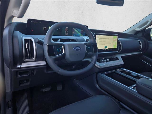 New 2026 Ford Expedition Active image 3