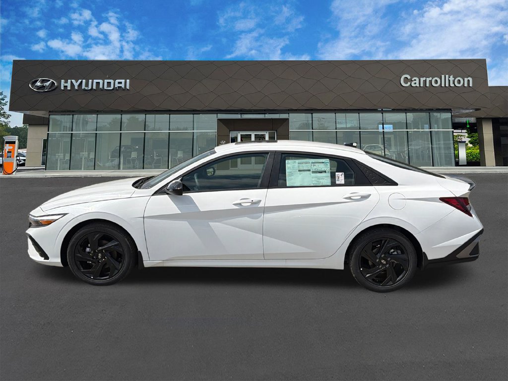 New 2026 Hyundai Elantra SEL Sport FWD image 9