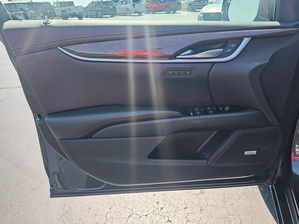 Used 2014 Cadillac XTS Luxury AWD/4WD image 12