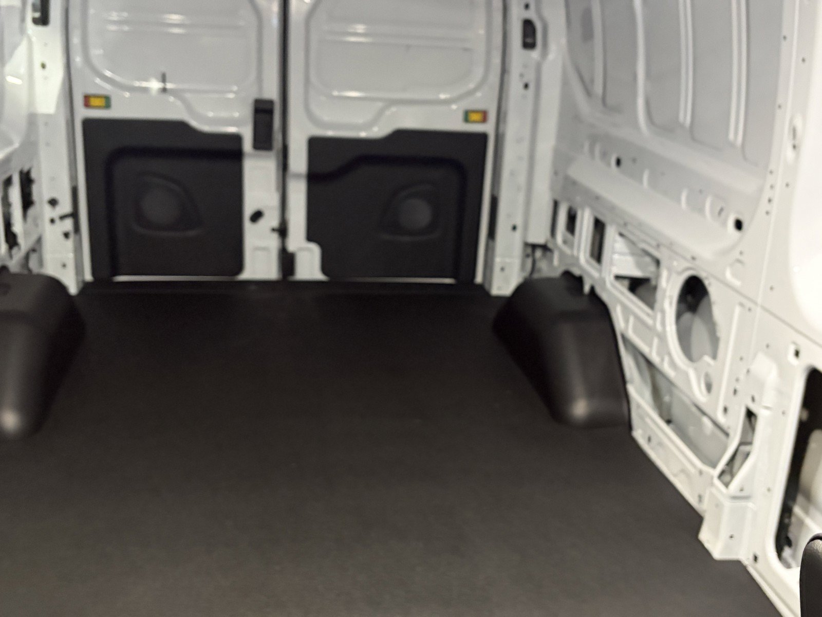 Used 2025 Ford Transit 150 Low Roof AWD image 31
