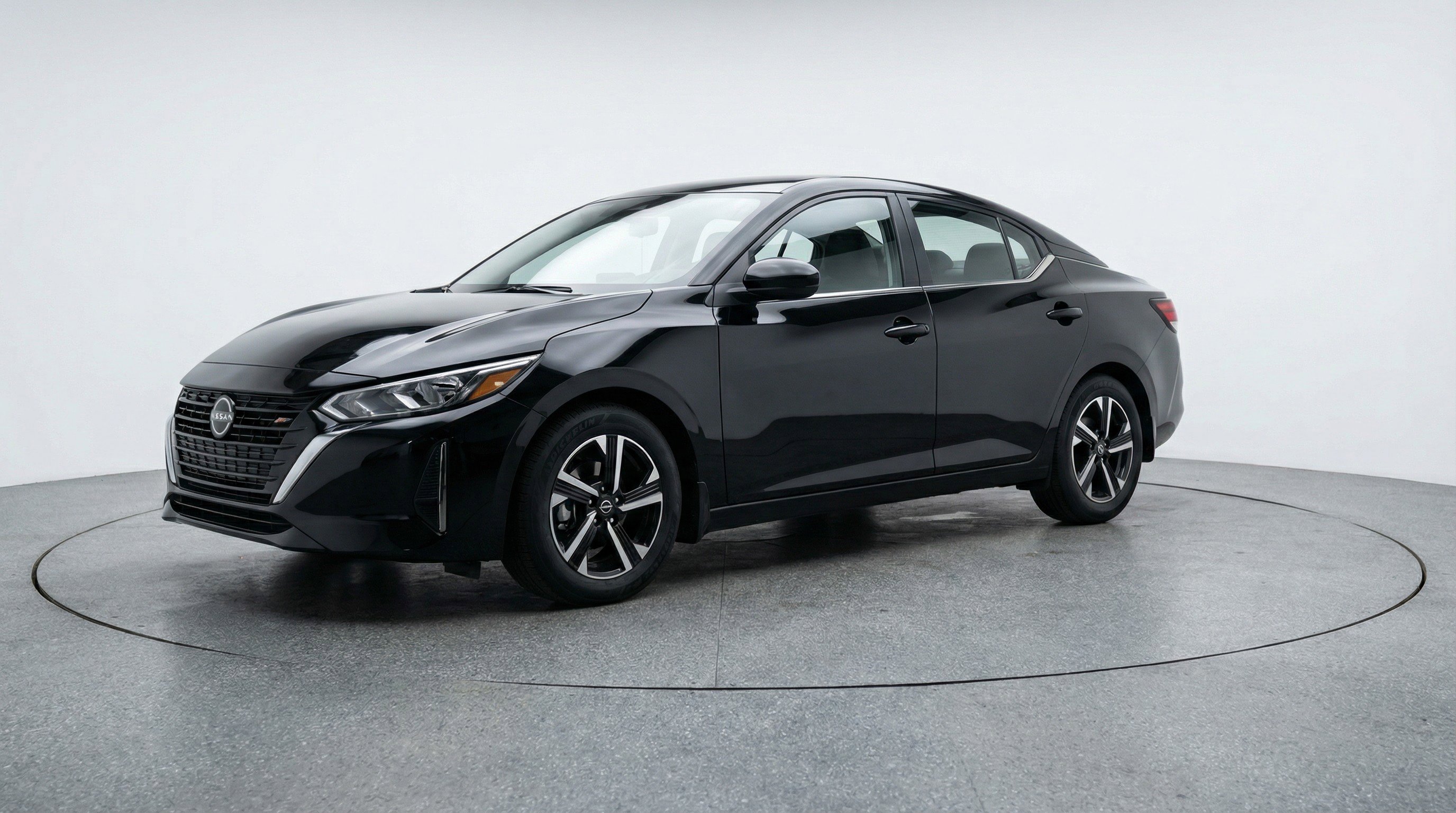 Used 2025 Nissan Sentra SV image 3