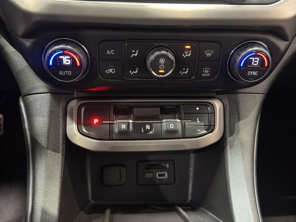 Used 2022 GMC Acadia Denali w/ GMC Pro Grade Package image 32