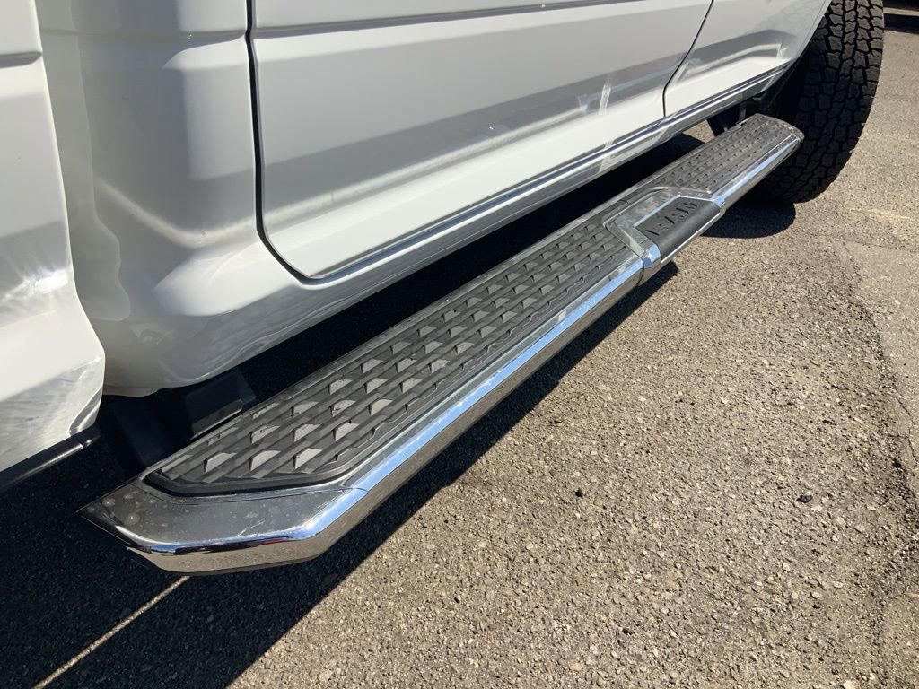 Certified 2024 RAM 2500 Big Horn w/ Off Road Package AWD/4WD image 12