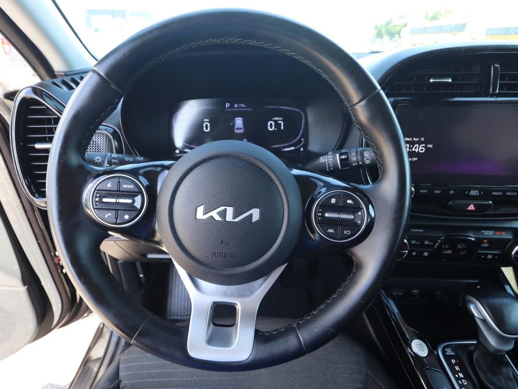 Used 2023 Kia Soul EX FWD image 17