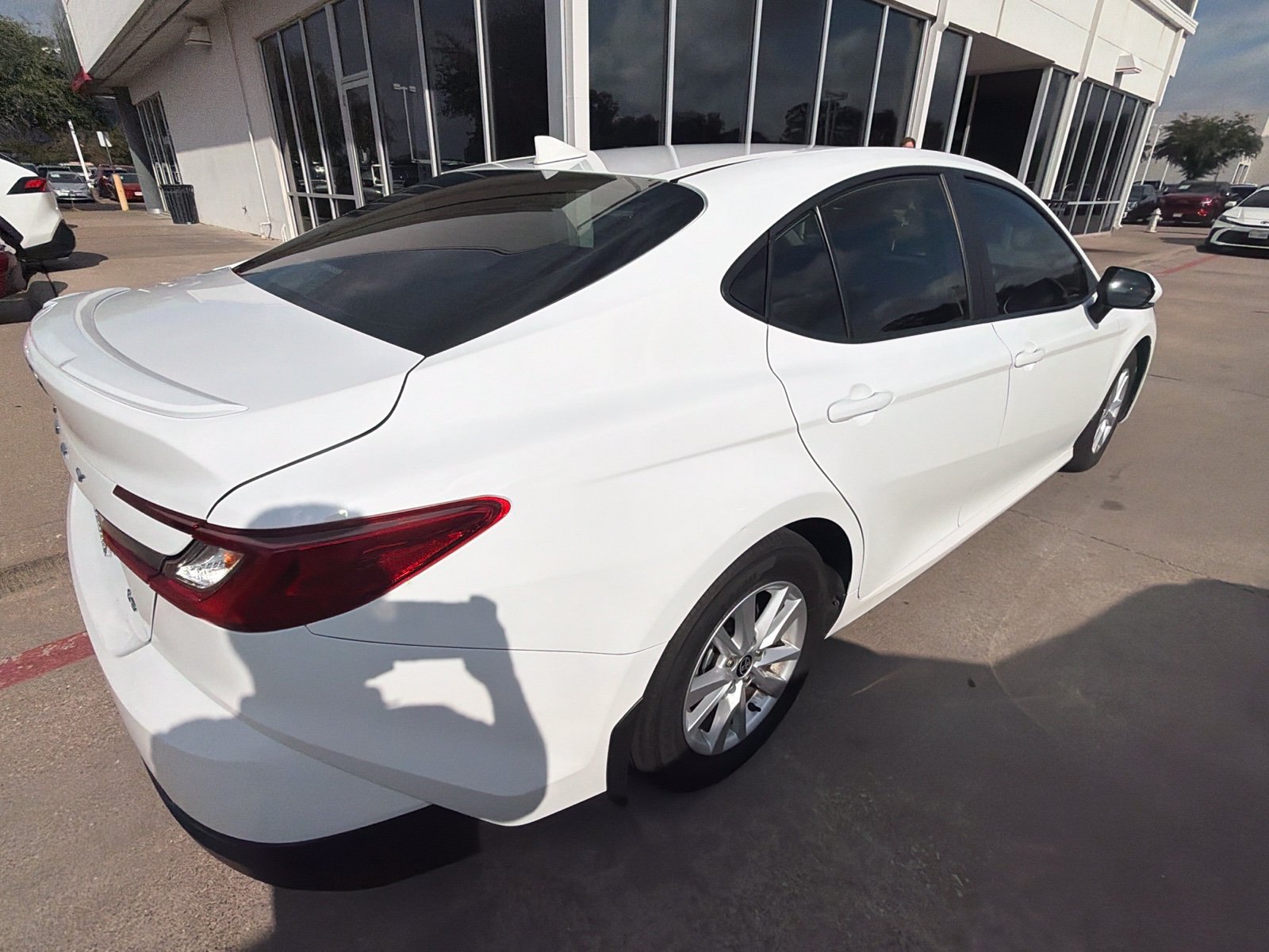 Used 2025 Toyota Camry LE FWD image 6