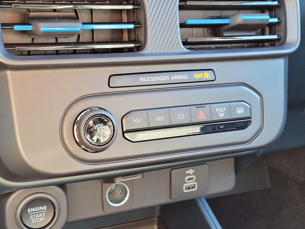 New 2026 Ford Maverick Lobo AWD/4WD image 22