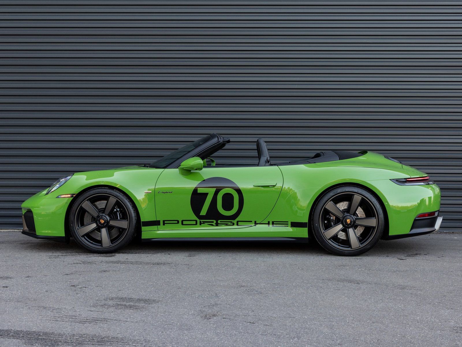 Certified 2026 Porsche 911 Carrera GTS image 2