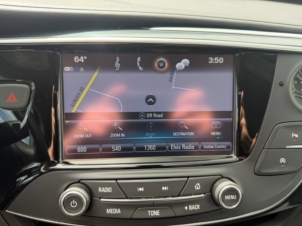Used 2020 Buick Envision Essence AWD/4WD image 28
