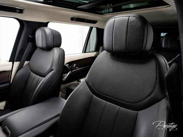 Used 2023 Land Rover Range Rover Long Wheelbase SE AWD/4WD image 28