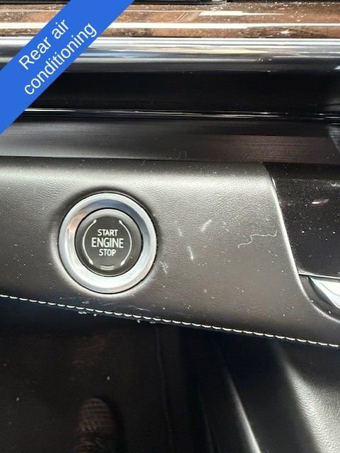 Used 2023 Cadillac Escalade Sport Platinum w/ LPO, ONYX Package image 15