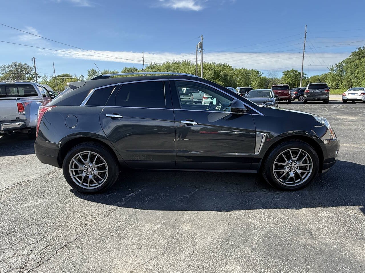 Used 2016 Cadillac SRX Performance w/ Midnight Edition Package FWD image 6