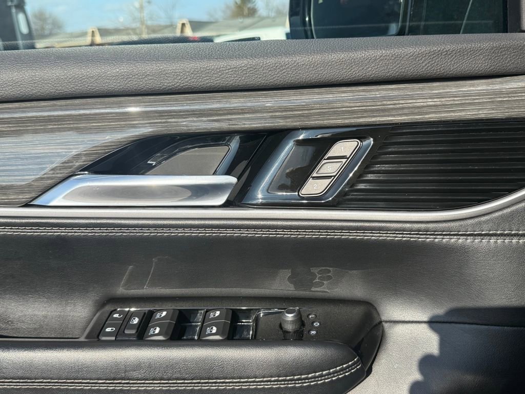 Used 2022 Jeep Wagoneer Series II w/ Premium Group I image 18