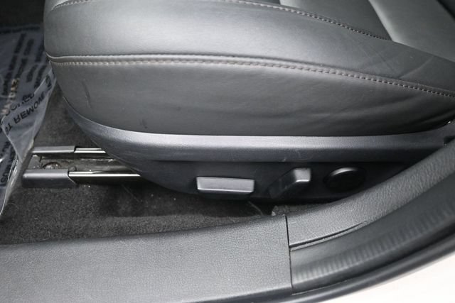 Used 2024 MAZDA MAZDA3 s FWD image 25