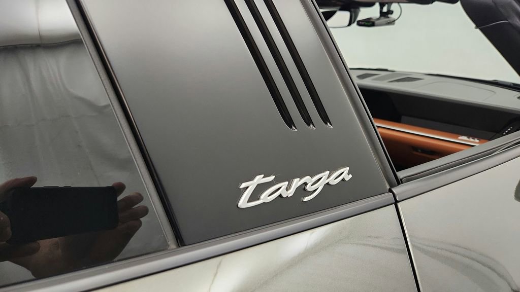 Used 2023 Porsche 911 Targa 4S AWD/4WD image 32