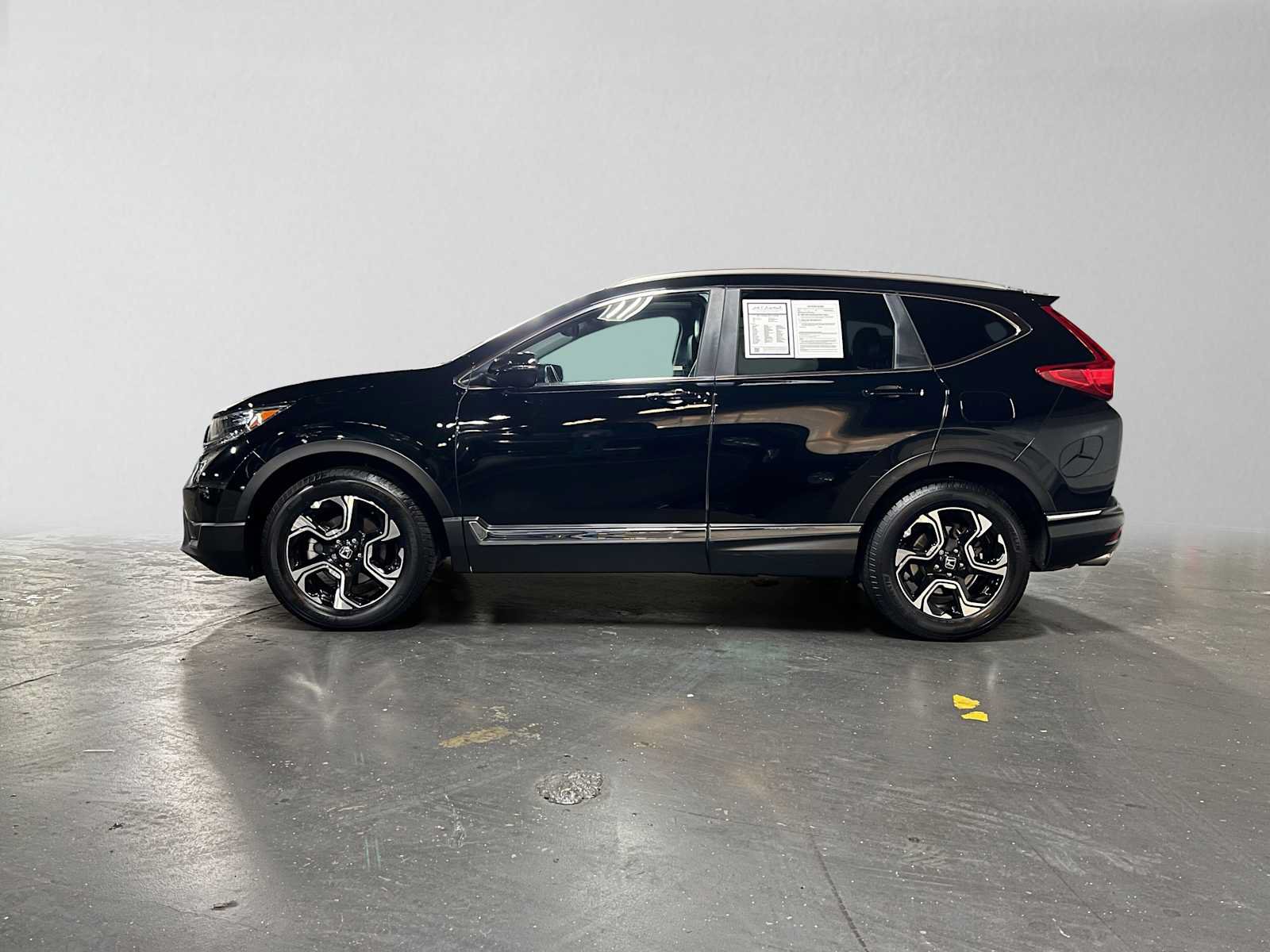 Used 2017 Honda CR-V Touring image 6