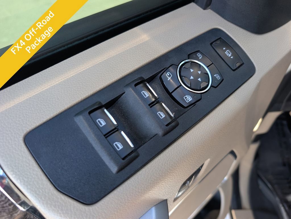 Used 2017 Ford F350 Lariat image 12