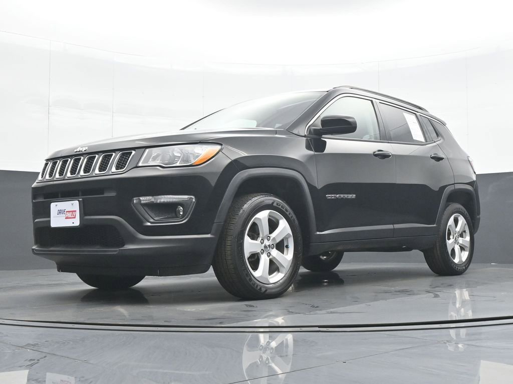 Used 2018 Jeep Compass Latitude w/ Popular Equipment Group image 26