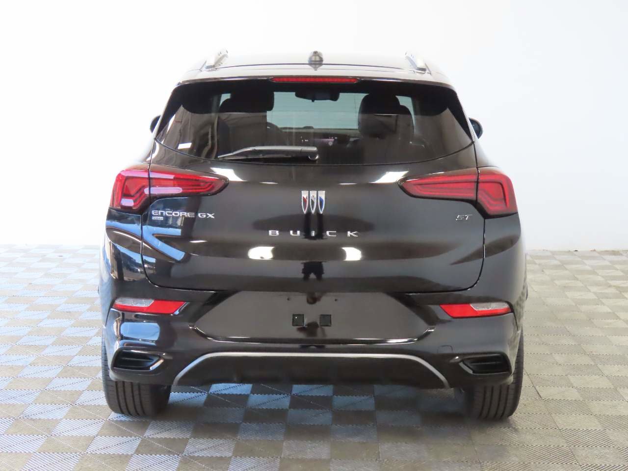 Used 2024 Buick Encore GX Sport Touring image 4