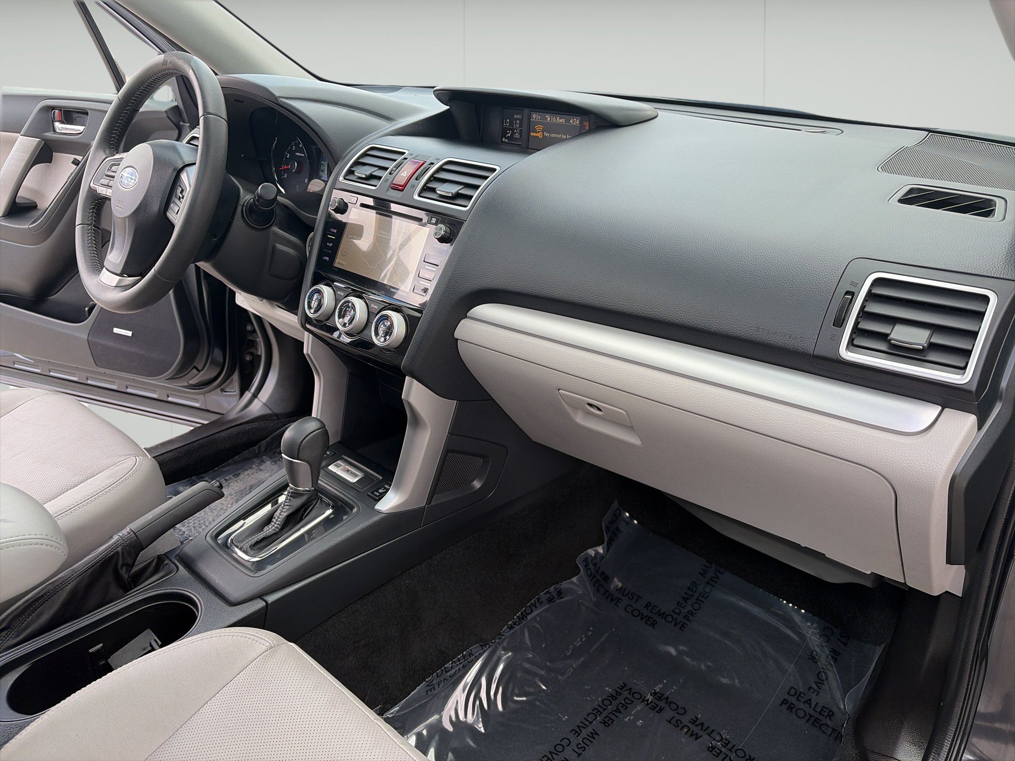 Used 2016 Subaru Forester 2.5i Touring w/ Eyesight & Navigation System AWD/4WD image 16