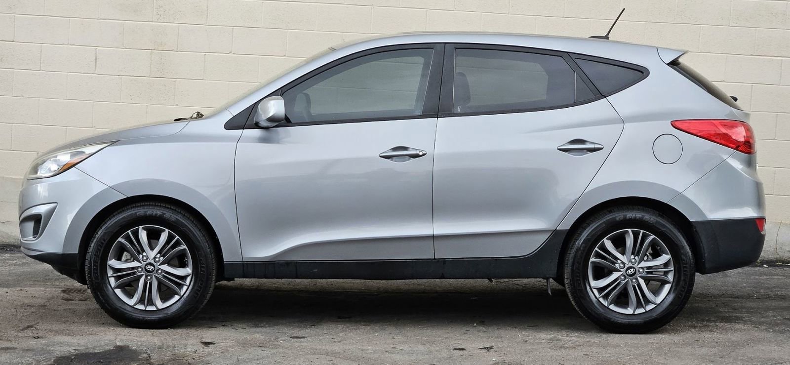 Used 2015 Hyundai Tucson GLS w/ Option Group 02 image 2