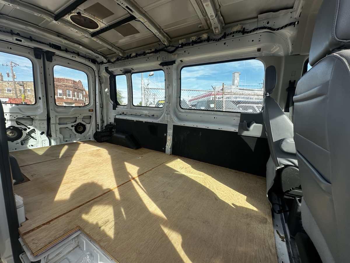 Used 2017 Ford Transit 350 XL image 17