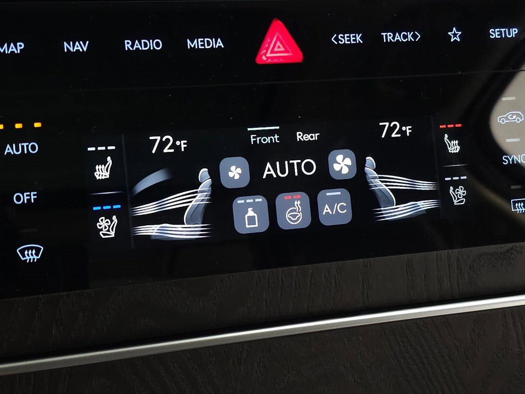 New 2025 Genesis GV80 3.5T Prestige image 31